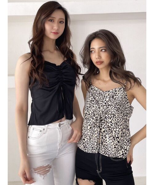 GYDA（ジェイダ）の「フロントギャザーデザインブラウス（キャミソール・レディース・ブラック/その他1・FREE）」の4枚目の写真