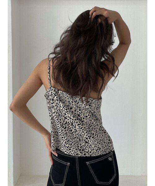 GYDA（ジェイダ）の「フロントギャザーデザインブラウス（キャミソール・レディース・ブラック/その他1・FREE）」の12枚目の写真