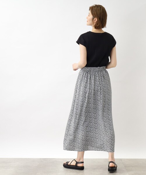 grove（グローブ）の「◆フラワープリントドッキングワンピース（ワンピース・レディース・ベージュ系その他7/ホワイト系9/ブラック系6/サックスブルー系6・03/02/04/01/05）」の12枚目の写真