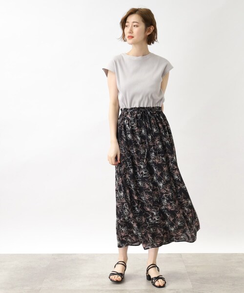 grove（グローブ）の「◆フラワープリントドッキングワンピース（ワンピース・レディース・ベージュ系その他7/ホワイト系9/ブラック系6/サックスブルー系6・03/02/04/01/05）」の15枚目の写真