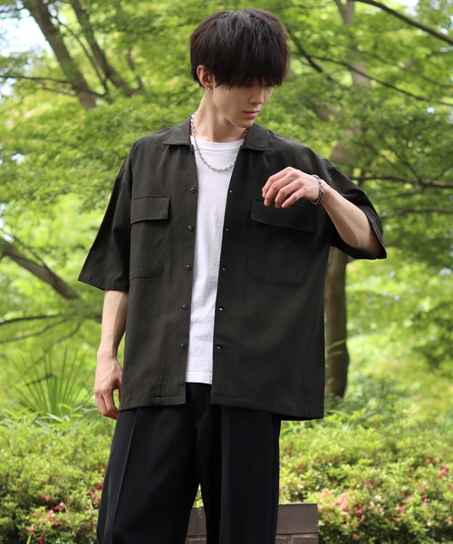 SITRY(シトリー)の「seersucker oversize drop shoulder drape shirt/シアサッカー オーバーサイズ ドロップショルダー ドレープ シャツ(シャツ/ブラウス・メンズ・ブラック/ネイビー/カーキ・M/L/LL)」の2枚目の写真
