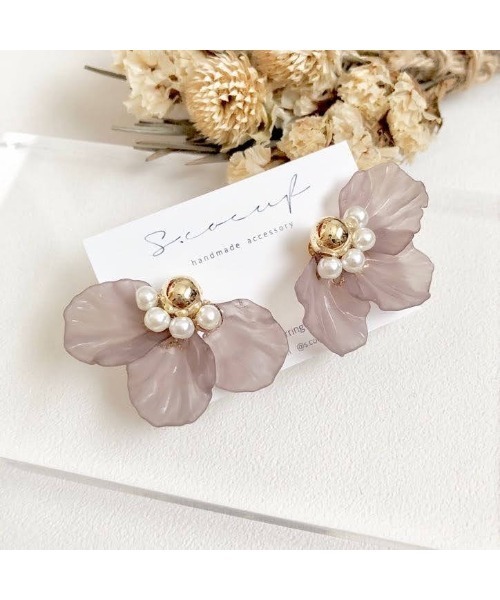 tone（トーン）の「【S.coeuf】金属アレルギー対応ピアス 　立体フラワー(MA)（ピアス（両耳用）・レディース・ベージュ/ホワイト/グレー/その他/ゴールド系その他/ホワイトゴールド・FREE）」の10枚目の写真