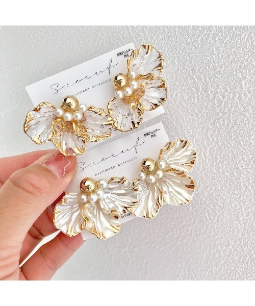 tone（トーン）の「【S.coeuf】金属アレルギー対応ピアス 　立体フラワー(MA)（ピアス（両耳用）・レディース・ベージュ/ホワイト/グレー/その他/ゴールド系その他/ホワイトゴールド・FREE）」の22枚目の写真