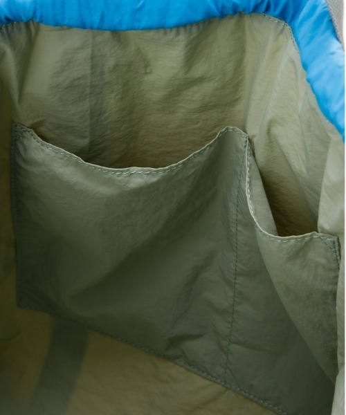 CONTROL FREAK / CTFK（コントロールフリーク）の「CONTROL FREAK / CTFK（コントロールフリーク）撥水ナイロン3WAYスクエアトート（トートバッグ・レディース・ブラック/サンドグレー/グリーン/ブルー/アイボリー/オレンジ/オリーブ/ベージュ/モスグリーン/マスタード/グレー/ブラウン/レオパード・FREE）」の17枚目の写真