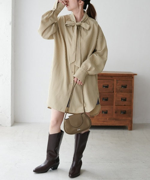 DISCOAT(ディスコート)の「チェックボウタイブラウス(シャツ/ブラウス・レディース・ブラック/ベージュ・FREE)」の4枚目の写真