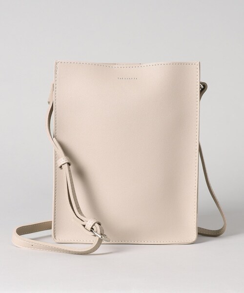 THE SHOP TK (ザ ショップ ティーケー )の「◆【ヒルナンデス!で紹介/ユニセックスでオススメ】BOXショルダーバッグ/スムースレザースクエアショルダーバッグ(ショルダーバッグ・メンズ・ネイビー/ピンク系/ブラック/ブラウン系その他/グレー/オフホワイト・00)」の4枚目の写真