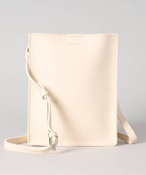 THE SHOP TK (ザ ショップ ティーケー )の「◆【ヒルナンデス!で紹介/ユニセックスでオススメ】BOXショルダーバッグ/スムースレザースクエアショルダーバッグ(ショルダーバッグ・メンズ・ネイビー/ピンク系/ブラック/ブラウン系その他/グレー/オフホワイト・00)」の2枚目の写真