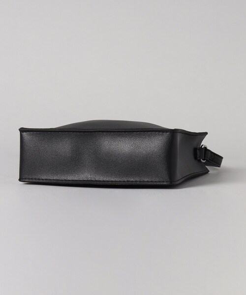 THE SHOP TK (ザ ショップ ティーケー )の「◆【ヒルナンデス!で紹介/ユニセックスでオススメ】BOXショルダーバッグ/スムースレザースクエアショルダーバッグ(ショルダーバッグ・メンズ・ネイビー/ピンク系/ブラック/ブラウン系その他/グレー/オフホワイト・00)」の10枚目の写真