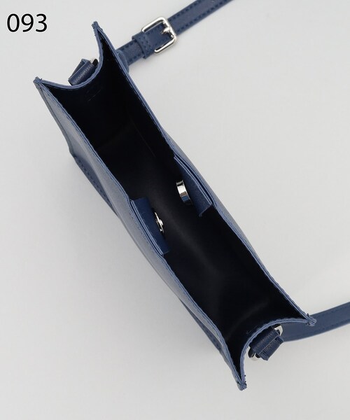 THE SHOP TK (ザ ショップ ティーケー )の「◆【ヒルナンデス!で紹介/ユニセックスでオススメ】BOXショルダーバッグ/スムースレザースクエアショルダーバッグ(ショルダーバッグ・メンズ・ネイビー/ピンク系/ブラック/ブラウン系その他/グレー/オフホワイト・00)」の14枚目の写真