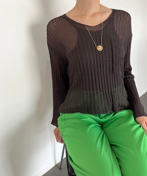 Jewelobe(ジュエローブ)の「Vネック透かし編みルーズニットプルオーバー(ニット/セーター・レディース・ホワイト/ブラウン/ブラック・FREE)」の3枚目の写真