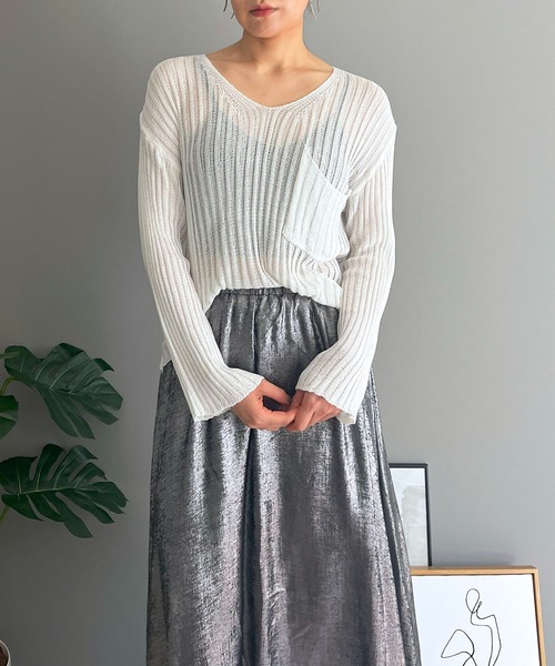 Jewelobe(ジュエローブ)の「Vネック透かし編みルーズニットプルオーバー(ニット/セーター・レディース・ホワイト/ブラウン/ブラック・FREE)」の1枚目の写真