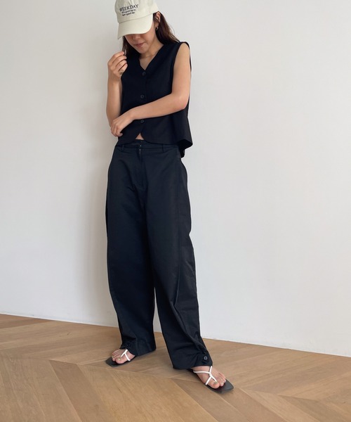 CANAL JEAN(キャナルジーン)の「smileyranna コットンリネンベスト(ベスト・レディース・ホワイト/ブラック・ONE SIZE)」の7枚目の写真