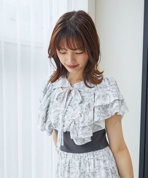 MAJESTIC LEGON(マジェスティックレゴン)の「フリルスリーブコルセットワンピース(ワンピース・レディース・ブラック系その他/ブラウン系その他2/ブルー系その他2・SMALL/MEDIUM)」の9枚目の写真