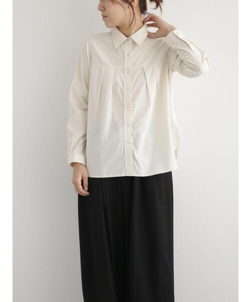 sm2rhythm（サマンサモスモスリズム）の「フロントタックシャツ（シャツ/ブラウス・レディース・ブラウン/オフホワイト/ブルー・F）」の4枚目の写真