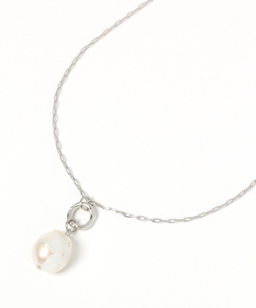 LEPSIM（レプシィム）の「【jours heureux】オイスター淡水パールネックレス　979701（ネックレス・レディース・シルバー/ゴールド・ONE SIZE）」の3枚目の写真