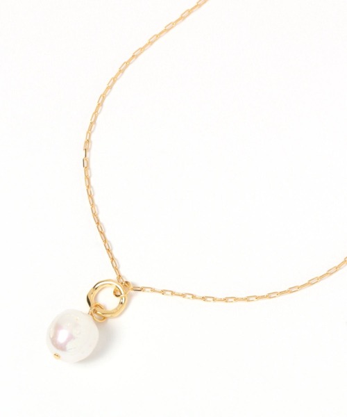 LEPSIM（レプシィム）の「【jours heureux】オイスター淡水パールネックレス　979701（ネックレス・レディース・シルバー/ゴールド・ONE SIZE）」の4枚目の写真