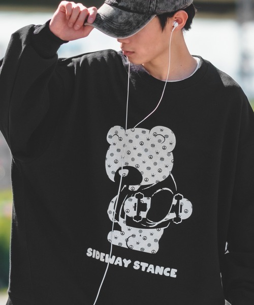 SIDEWAY STANCE(サイドウェイスタンス)の「【SIDEWAY STANCE】オリジナル グラフィック プリント スウェット トレーナー(スウェット・メンズ・ホワイト系3/ホワイト系2/グレー系3/ブルー系4/グレー系5/ブラック系2/グレー系/ホワイト系1/ホワイト系4/ブルー系3/ホワイト系5/ブラック系4/ブラック系3/ホワイト系/グレー系2/ブルー/グレー系1/ブラック系/グレー系4/グレー/ブラック系5/ブルー系/ブルー系2/ブラック系1/ブルー系1/ブルー系5/ホワイト/ブラック・LARGE/MEDIUM/X-LARGE)」の13枚目の写真