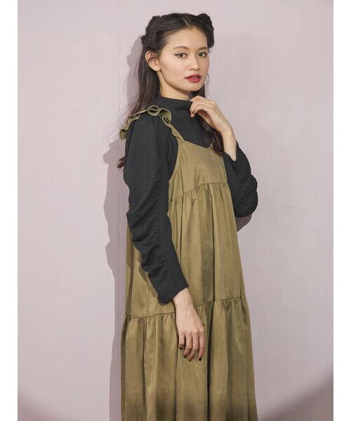 ESCAR（エスカー）の「■ESCAR　ボトルネッククレープカットプルオーバー（Tシャツ/カットソー・レディース・ブラック/ブラック系その他・FREE）」の9枚目の写真