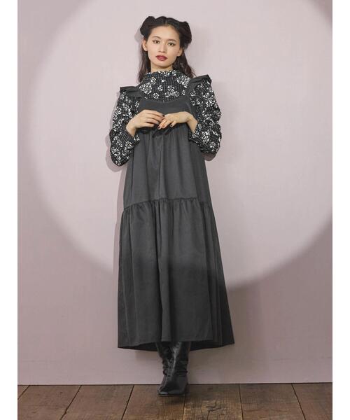 ESCAR（エスカー）の「■ESCAR　ボトルネッククレープカットプルオーバー（Tシャツ/カットソー・レディース・ブラック/ブラック系その他・FREE）」の10枚目の写真