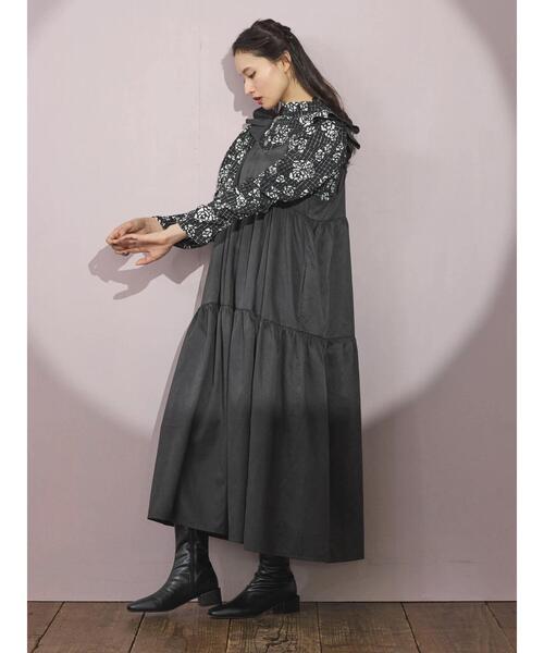 ESCAR（エスカー）の「■ESCAR　ボトルネッククレープカットプルオーバー（Tシャツ/カットソー・レディース・ブラック/ブラック系その他・FREE）」の11枚目の写真