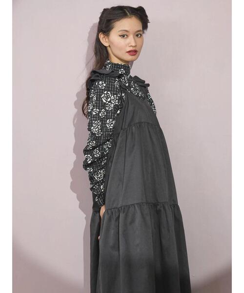 ESCAR（エスカー）の「■ESCAR　ボトルネッククレープカットプルオーバー（Tシャツ/カットソー・レディース・ブラック/ブラック系その他・FREE）」の12枚目の写真