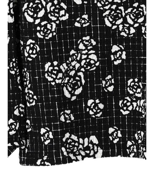 ESCAR（エスカー）の「■ESCAR　ボトルネッククレープカットプルオーバー（Tシャツ/カットソー・レディース・ブラック/ブラック系その他・FREE）」の17枚目の写真