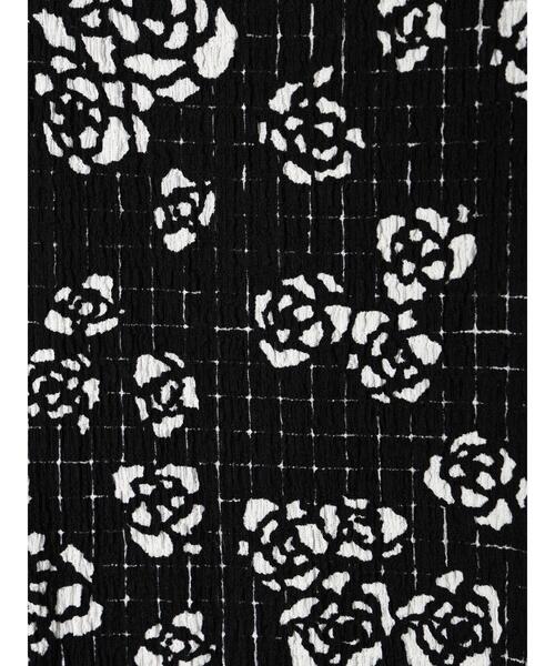 ESCAR（エスカー）の「■ESCAR　ボトルネッククレープカットプルオーバー（Tシャツ/カットソー・レディース・ブラック/ブラック系その他・FREE）」の19枚目の写真