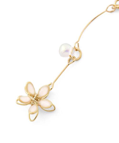 ANEMONE(アネモネ)の「プチフラワー×ガラスアシメピアス(ピアス(両耳用)・レディース・ブルー/ホワイト/ライトグレー/ピンク・FREE)」の6枚目の写真