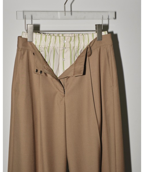 TODAYFUL(トゥデイフル)の「ダブルウエストトラウザース(スラックス・レディース・ブラック/ベージュ/ダークグレー・38inch/36inch)」の9枚目の写真