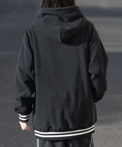 GLOVE HOUSE（グローブハウス）の「【a】ワンポイント刺繍 フリース ラインリブハーフジップフーディ（パーカー・メンズ・チャコールグレー/アイボリー/ベージュ/ブラック・X-LARGE/LARGE/MEDIUM）」の16枚目の写真