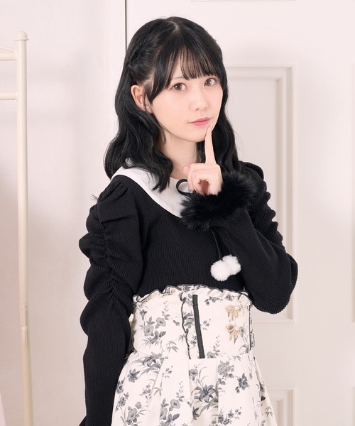 Pal elfy（パルエルフィー）の「ファー付きリボン袖コンシャスプル