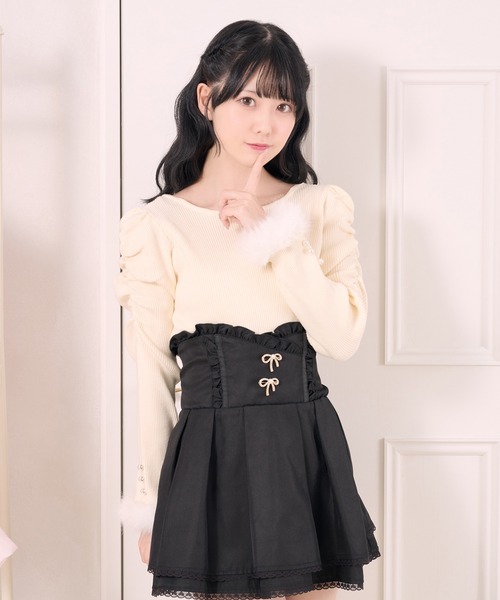 Pal elfy（パルエルフィー）の「ファー付きリボン袖コンシャスプル