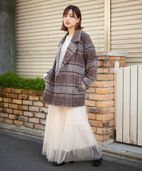 SPINNS（スピンズ）の「ミドル丈チェック柄ダブルテーラードコート（チェスターコート・レディース・グレー/ブラウン/グリーン・ONESIZE）」の20枚目の写真