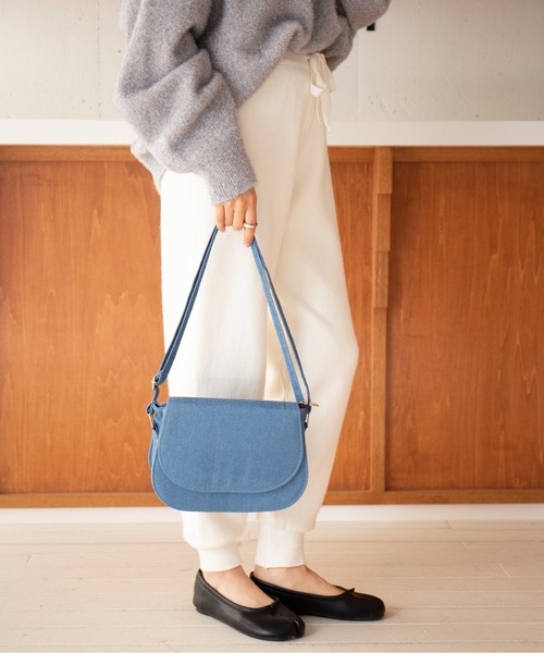 MAISON BREEZE（メゾンブリーズ）の「【MAISON BREEZE】デニムフラップミニショルダーバッグ KNF049（ショルダーバッグ・レディース・ネイビー/ダークネイビー/ライトブルー・FREE）」の5枚目の写真