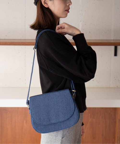 MAISON BREEZE（メゾンブリーズ）の「【MAISON BREEZE】デニムフラップミニショルダーバッグ KNF049（ショルダーバッグ・レディース・ネイビー/ダークネイビー/ライトブルー・FREE）」の8枚目の写真