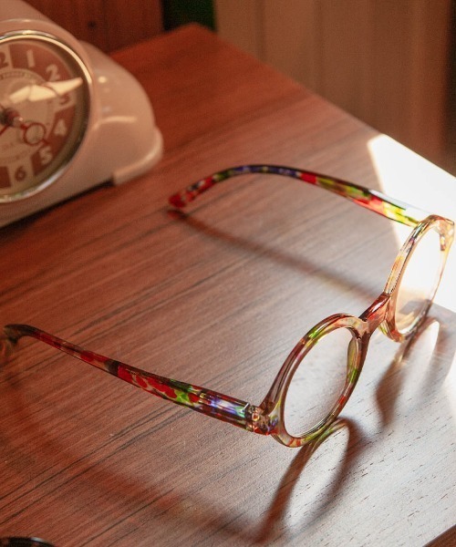 DULTON(ダルトン)の「READING GLASSES/ リーディング グラス(老眼鏡)(メガネ・メンズ・ブラック×ピンク/ブラック×レッド/パープル/マルチ・度数+1.0/度数+2.0/度数+1.5)」の13枚目の写真