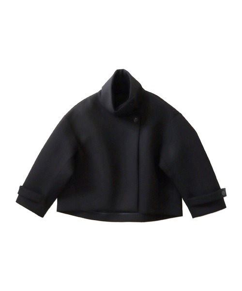 DRESSLAVE（ドレスレイブ）の「twill bonding higt collar short coat(ツイルボンディングハイネックショート丈コート)（その他アウター・レディース・ブラック/ベージュ・38）」の2枚目の写真