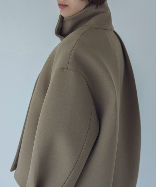 DRESSLAVE（ドレスレイブ）の「twill bonding higt collar short coat(ツイルボンディングハイネックショート丈コート)（その他アウター・レディース・ブラック/ベージュ・38）」の16枚目の写真