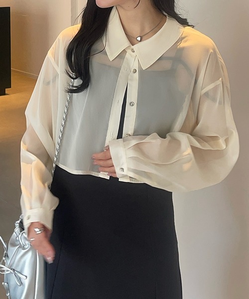 junoah(ジュノア)の「シアースリットショートシャツ(シャツ/ブラウス・レディース・クリーム/グレー/ブラック・X-LARGE/LARGE/MEDIUM)」の3枚目の写真
