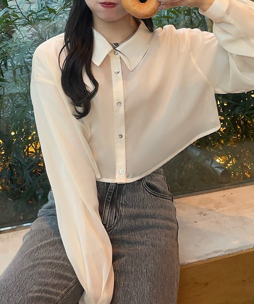 junoah(ジュノア)の「シアースリットショートシャツ(シャツ/ブラウス・レディース・クリーム/グレー/ブラック・X-LARGE/LARGE/MEDIUM)」の5枚目の写真