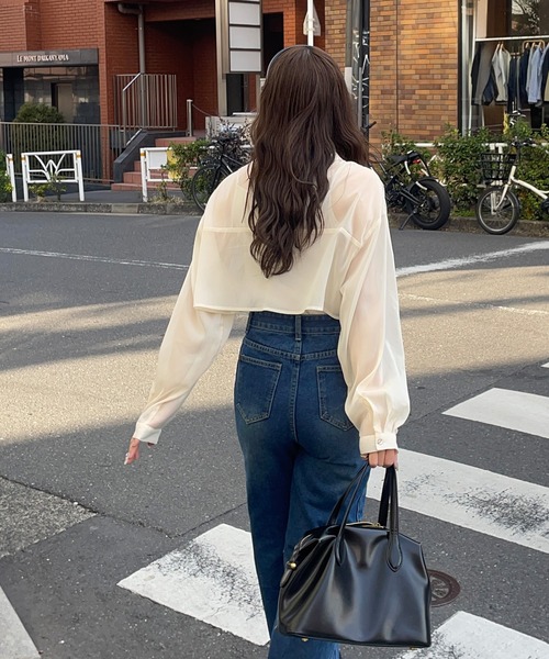 junoah(ジュノア)の「シアースリットショートシャツ(シャツ/ブラウス・レディース・クリーム/グレー/ブラック・X-LARGE/LARGE/MEDIUM)」の16枚目の写真