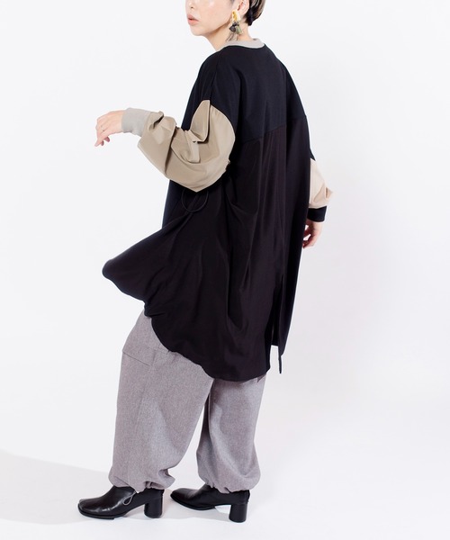 OSMOSIS（オズモーシス）の「カラーブロックギャザースリーブプルオーバー（Tシャツ/カットソー・レディース・ライトカーキ/ブルー系その他/ブルー・ONE SIZE）」の5枚目の写真