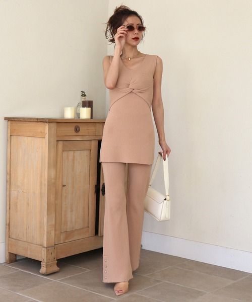 ROYAL PARTY（ロイヤルパーティー）の「ヘムボタンニットフレアパンツ（その他パンツ・レディース・ベージュ/オフホワイト/ブラック・FREE）」の6枚目の写真