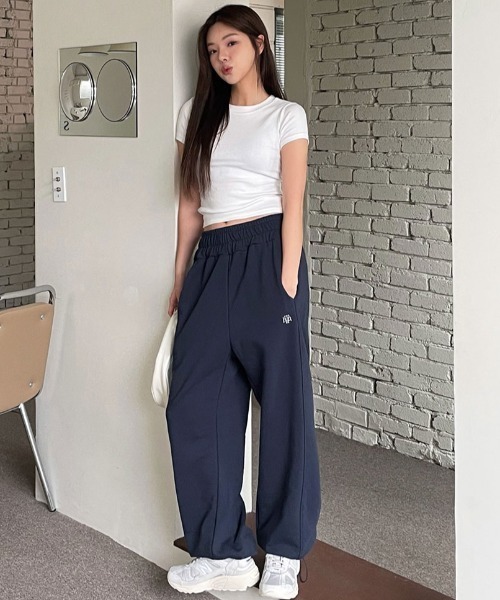 muahmuah(ムーアムーア)の「A'GEM/9 × .kom 『muah muah/ムーアムーア』 STITCH LOGO STRING JOGGER PANTS/ストリングジョガーパンツ(その他パンツ・レディース・ライトグレー/グレー/ネイビー/ブラック・FREE)」の9枚目の写真