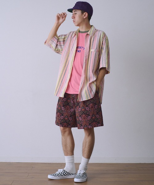 Universal Style Wear(ユニバーサルスタイルウェア)の「Universal Style Wear タペストリー ショーツ(その他パンツ・メンズ・ブラック系/グリーン系/オレンジ系/パープル系・MEDIUM/LARGE/X-LARGE)」の9枚目の写真