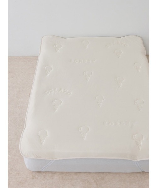 新品未開封ジェラート ピケアイスロゴキルト接触冷感敷きパッド(セミダブル) gelato pique Sleep（ジェラートピケスリープ）の「【Sleep】アイス
