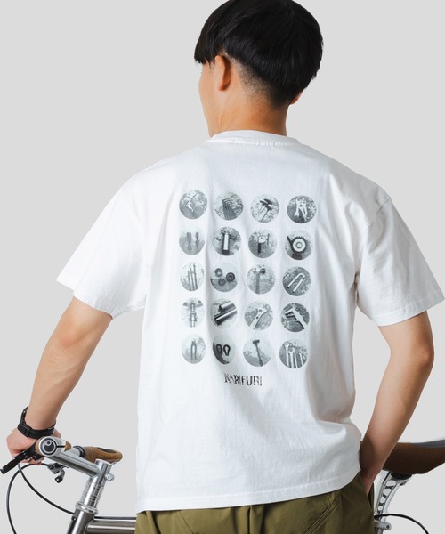 narifuri(ナリフリ)の「バイシクルツールフォトTシャツ(Tシャツ/カットソー・メンズ・ブラック/グレイッシュブルー/セージグリーン/ホワイト・MEDIUM/LARGE/SMALL/X-LARGE)」の2枚目の写真