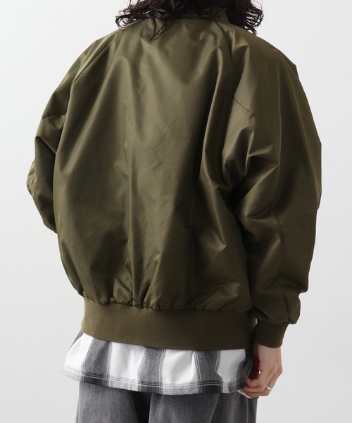 FUNALIVE(ファンアライブ)の「オーバーサイズ ナイロンMA-1(MA-1・メンズ・ブラック/オリーブ/ネイビー・L/M/XL)」の16枚目の写真