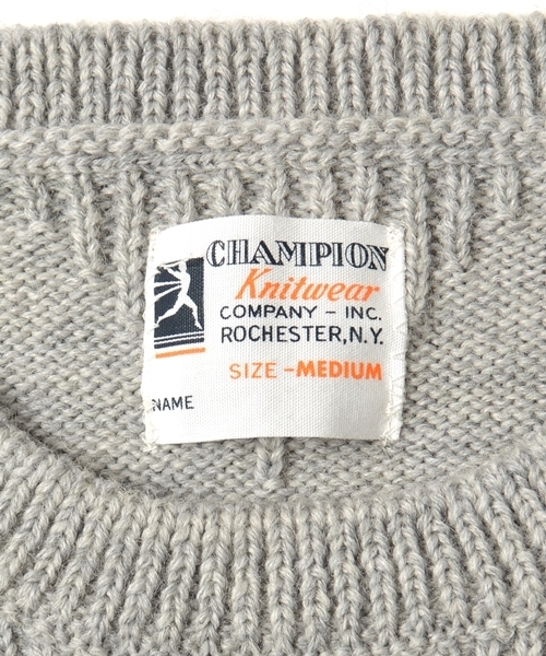 SHIPS（シップス）の「Begin 11月号掲載 Champion(チャンピオン)×SHIPS AUTHENTIC: 別注 ミドルゲージ クルーネック/ニット■（ニット/セーター・メンズ・グレー/ネイビー・MEDIUM/SMALL/LARGE）」の8枚目の写真