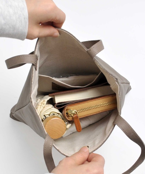 CLEDRAN(クレドラン)の「CL3709 MILL TOTE レザーミニトート(トートバッグ・レディース・ブラック/アイボリー/グレイッシュベージュ/パープル・FREE)」の13枚目の写真